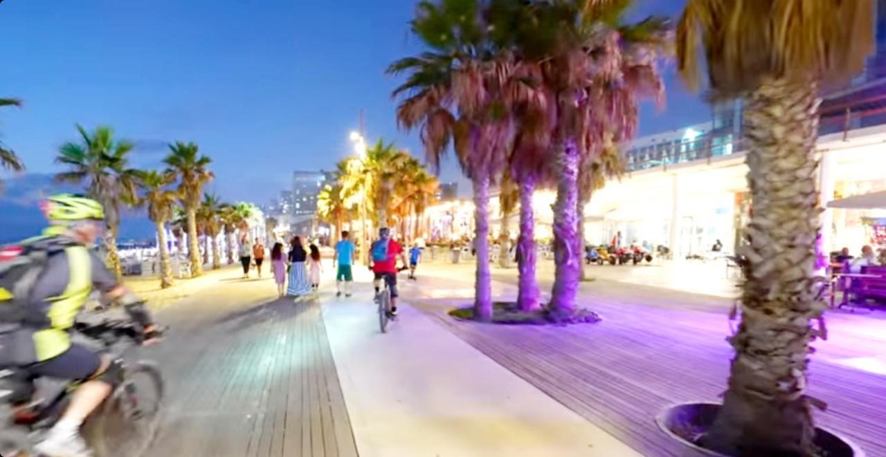 Apart Hotel TLV/Bat Yam Beach Front 1207 Buitenkant foto