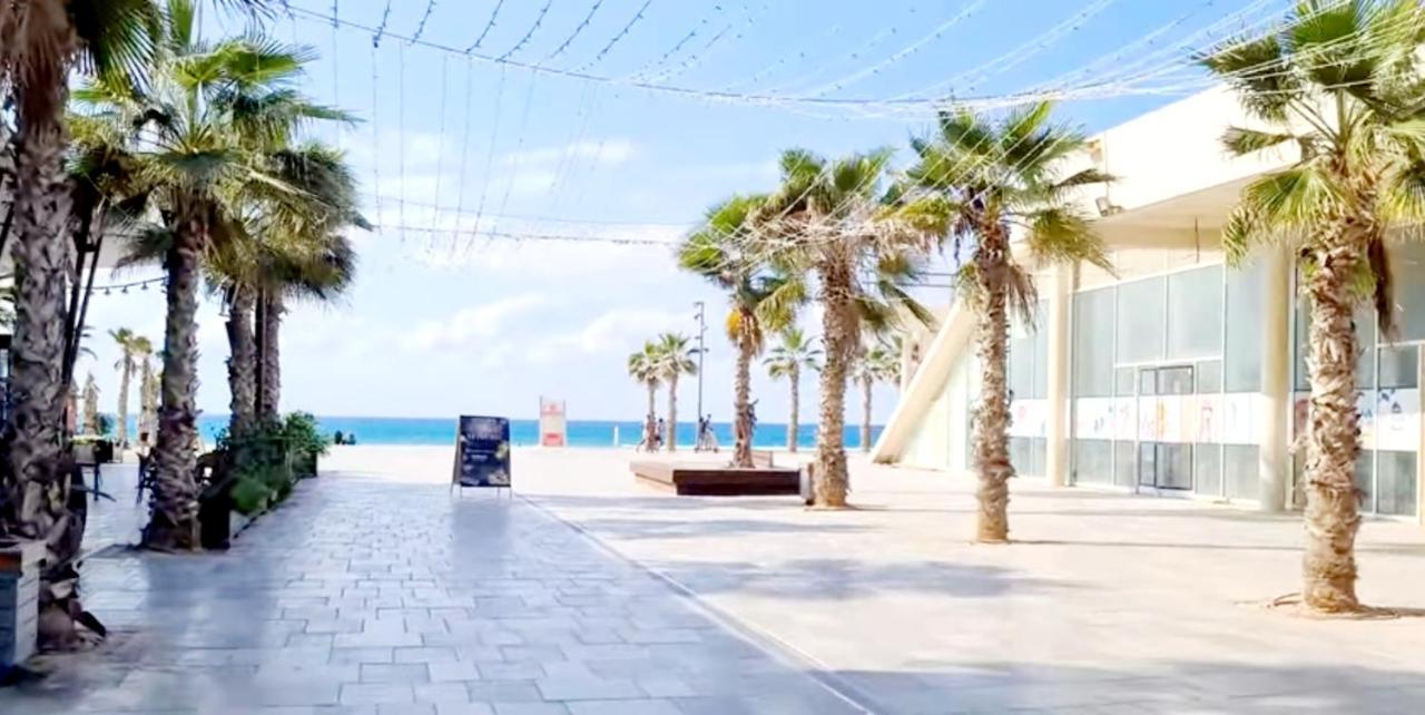 Apart Hotel TLV/Bat Yam Beach Front 1207 Buitenkant foto