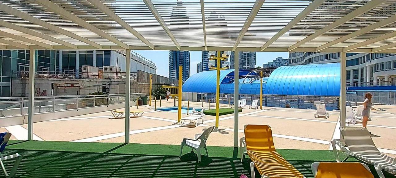Apart Hotel TLV/Bat Yam Beach Front 1207 Buitenkant foto
